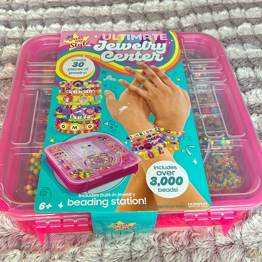 Ultimate Jewelry center Creat 30 pieces